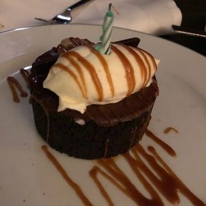 Meet your Posher, Gina